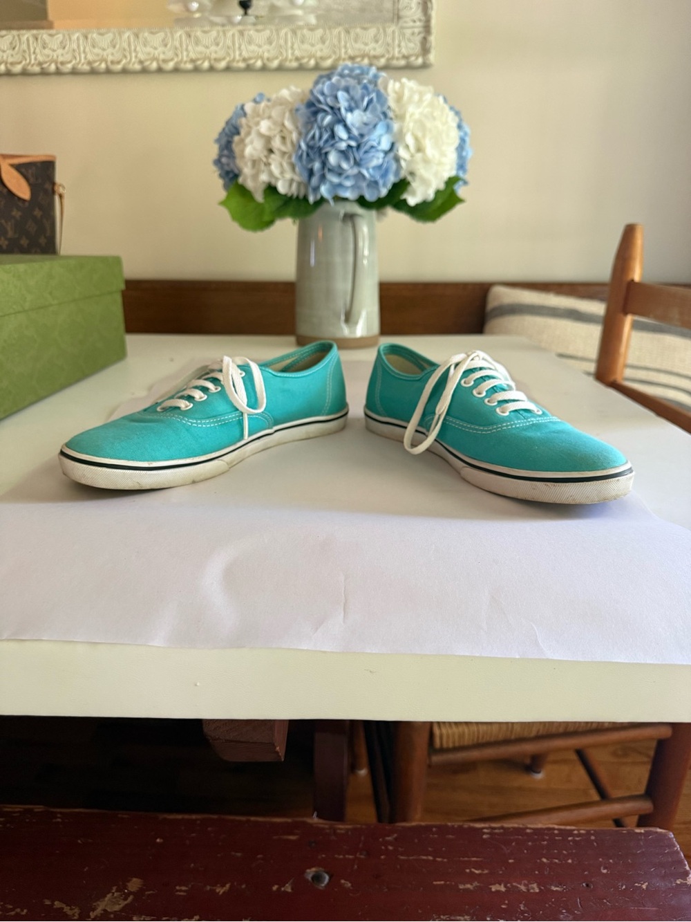 Authentic Lo Pro Vans - Picture 4 of 7
